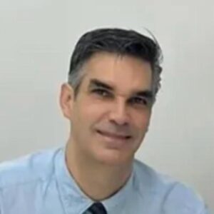 Cristian Silochi Borges Mestre e Especialista em Ortodontia
