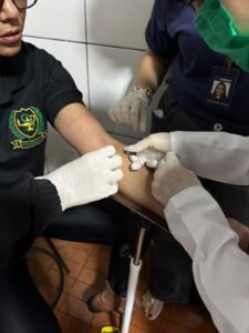 Enfermagem e Fisioterapia SOBRESP: acadêmicos do 1º período realizaram aula prática de tipagem sanguínea.